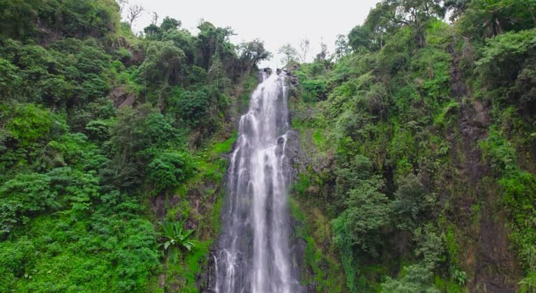 materuni-waterfall-in-moshi-tanzania-during-the-summer (1)